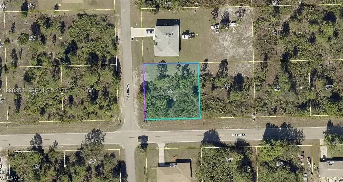 2806 E 2ND ST, Lehigh Acres FL 33936