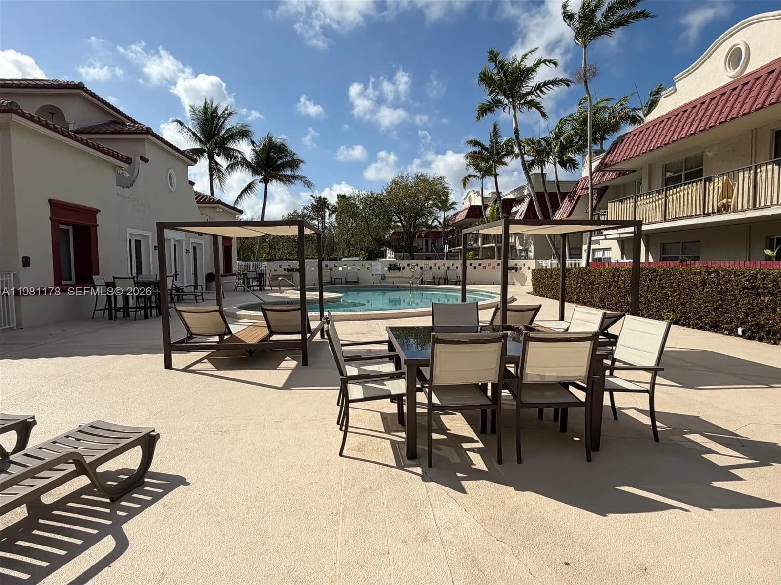 6709 N Kendall Dr # 209, Pinecrest FL 33156