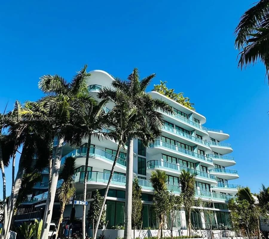 9901 W Bay Harbor Dr # 303, Bay Harbor Islands FL 33154