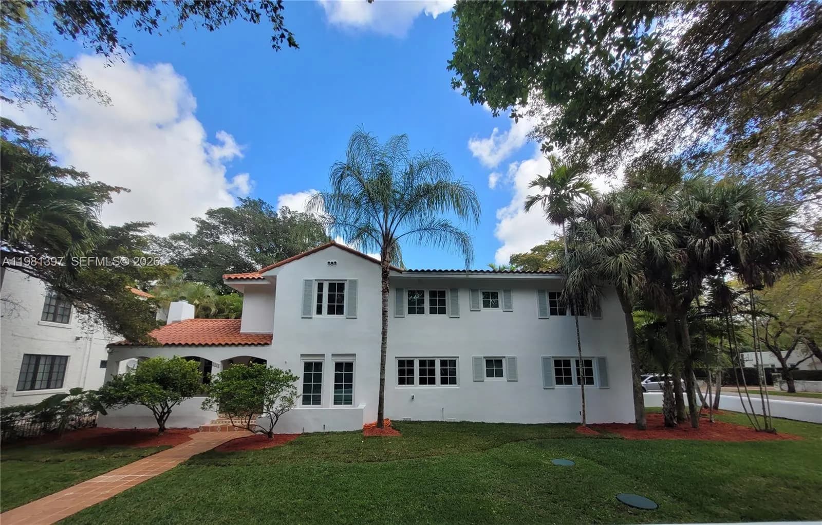 2111 Alhambra Cir, Coral Gables FL 33134
