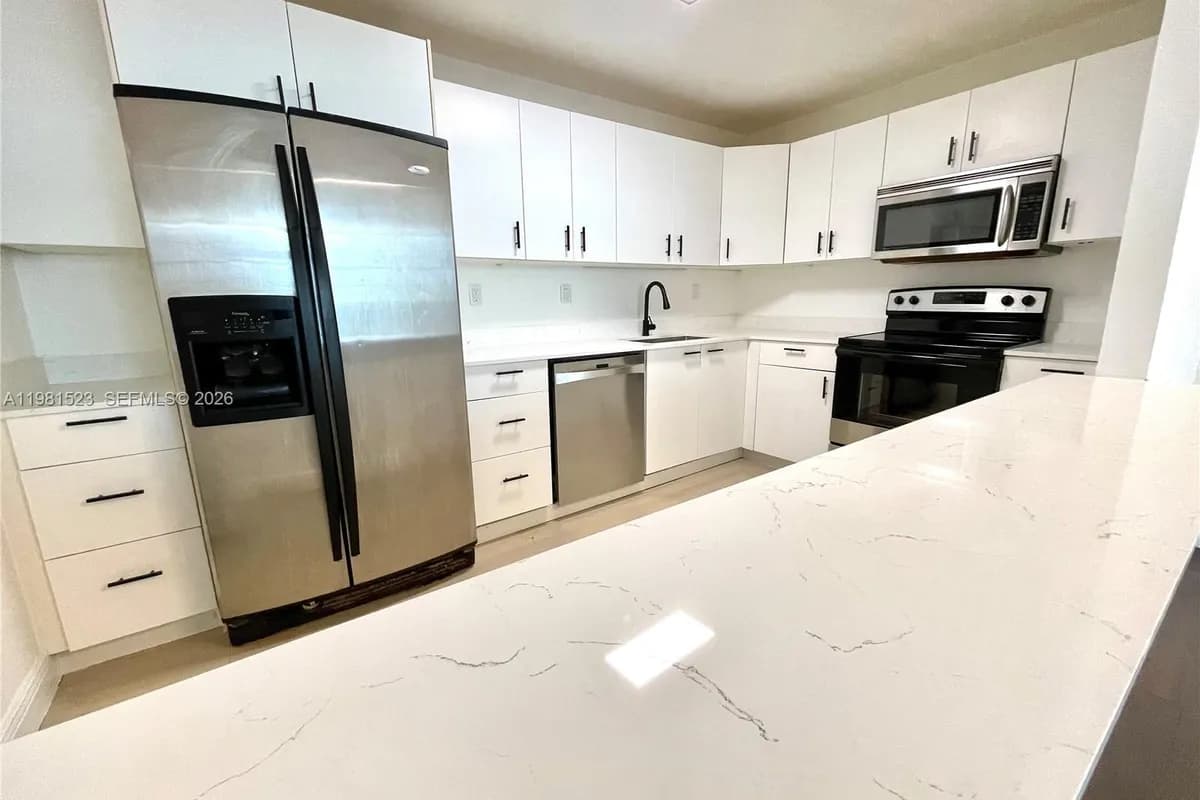 19390 Collins Ave # 316, Sunny Isles Beach FL 33160