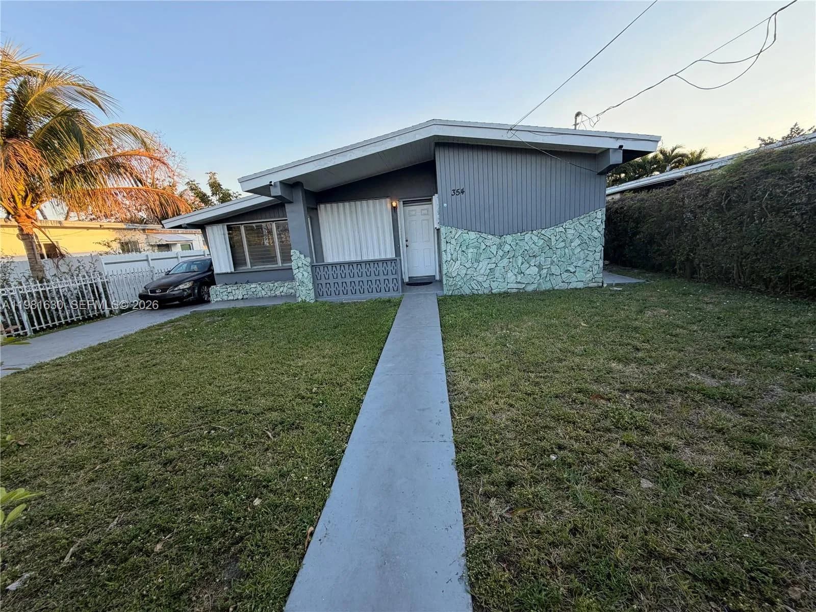 3 bedroom 2 bath for sale at 354 NE 173rd St, North Miami Beach FL 33162