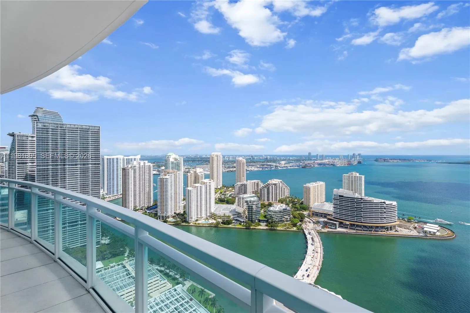 950 Brickell Bay Dr # 4710, Miami FL 33131
