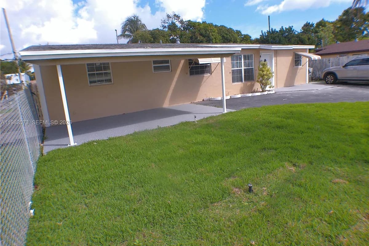 191 NE 23rd St, Pompano Beach FL 33060