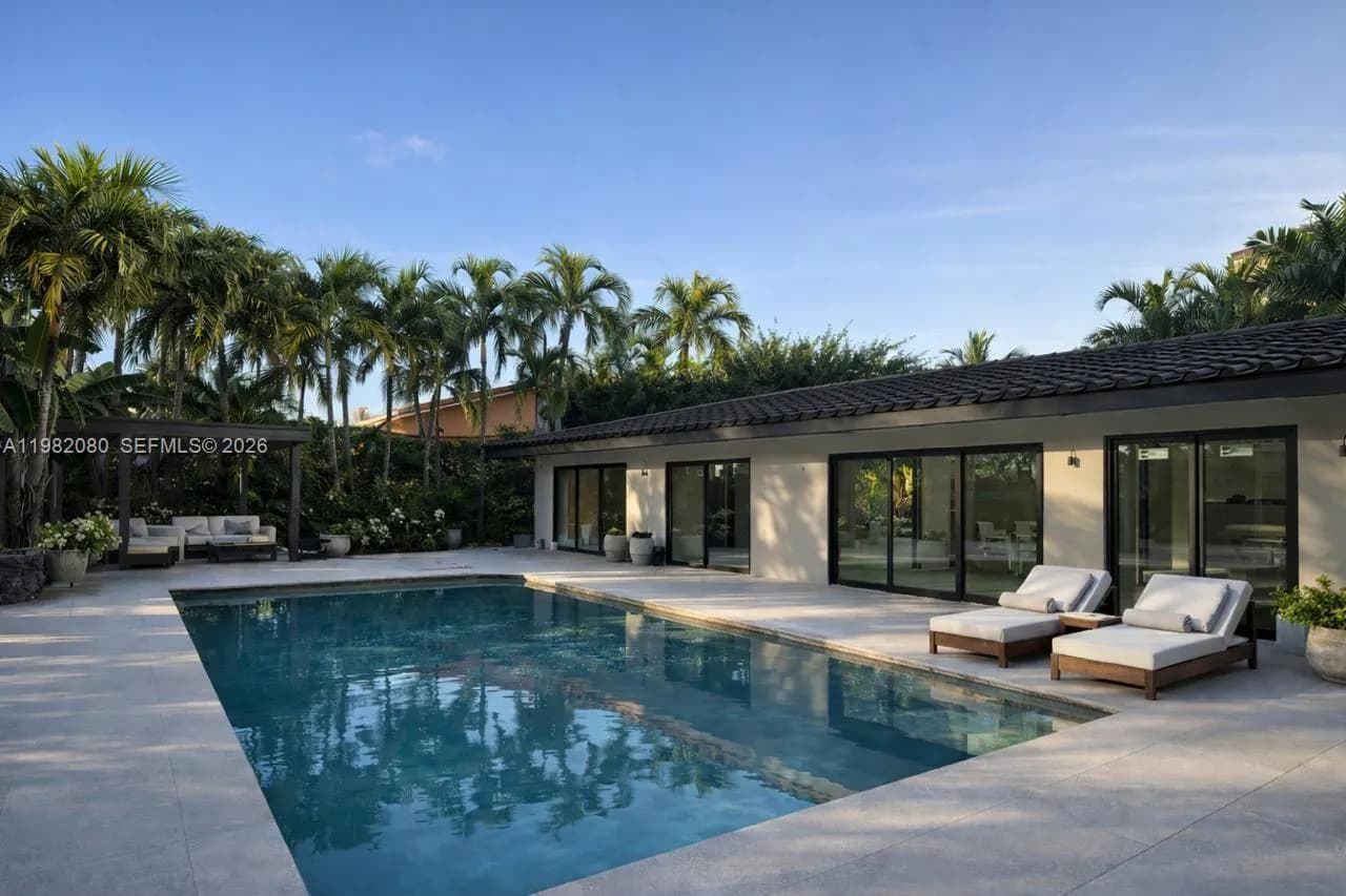 16414 NE 33rd Ave, North Miami Beach FL 33160