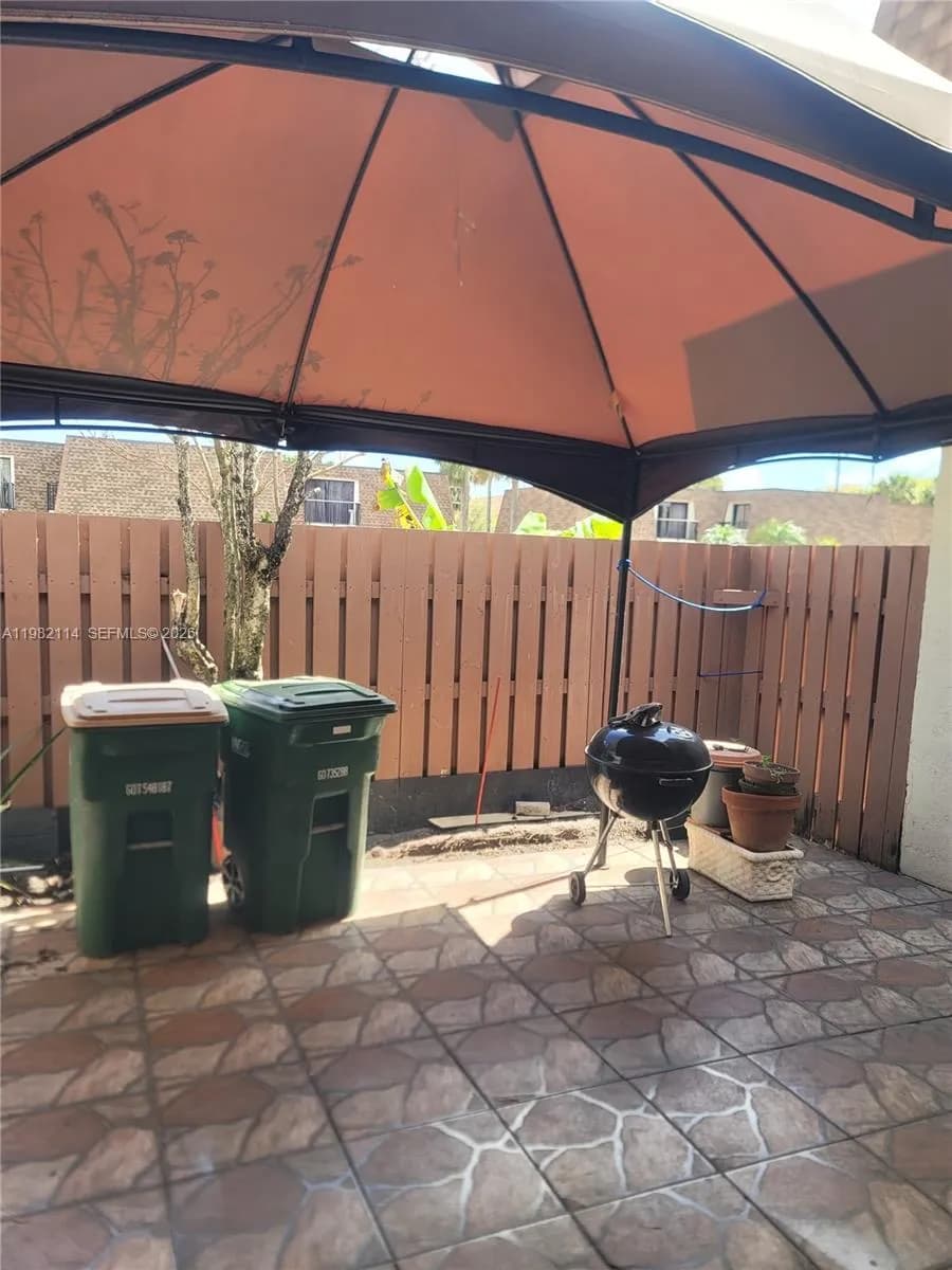 5961 NW 54th Ln, Tamarac FL 33319