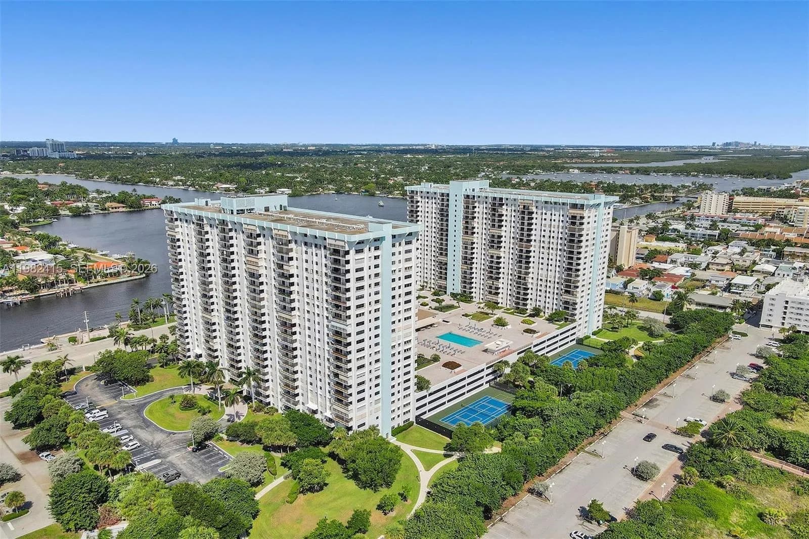 1201 S Ocean Dr # 412S, Hollywood FL 33019