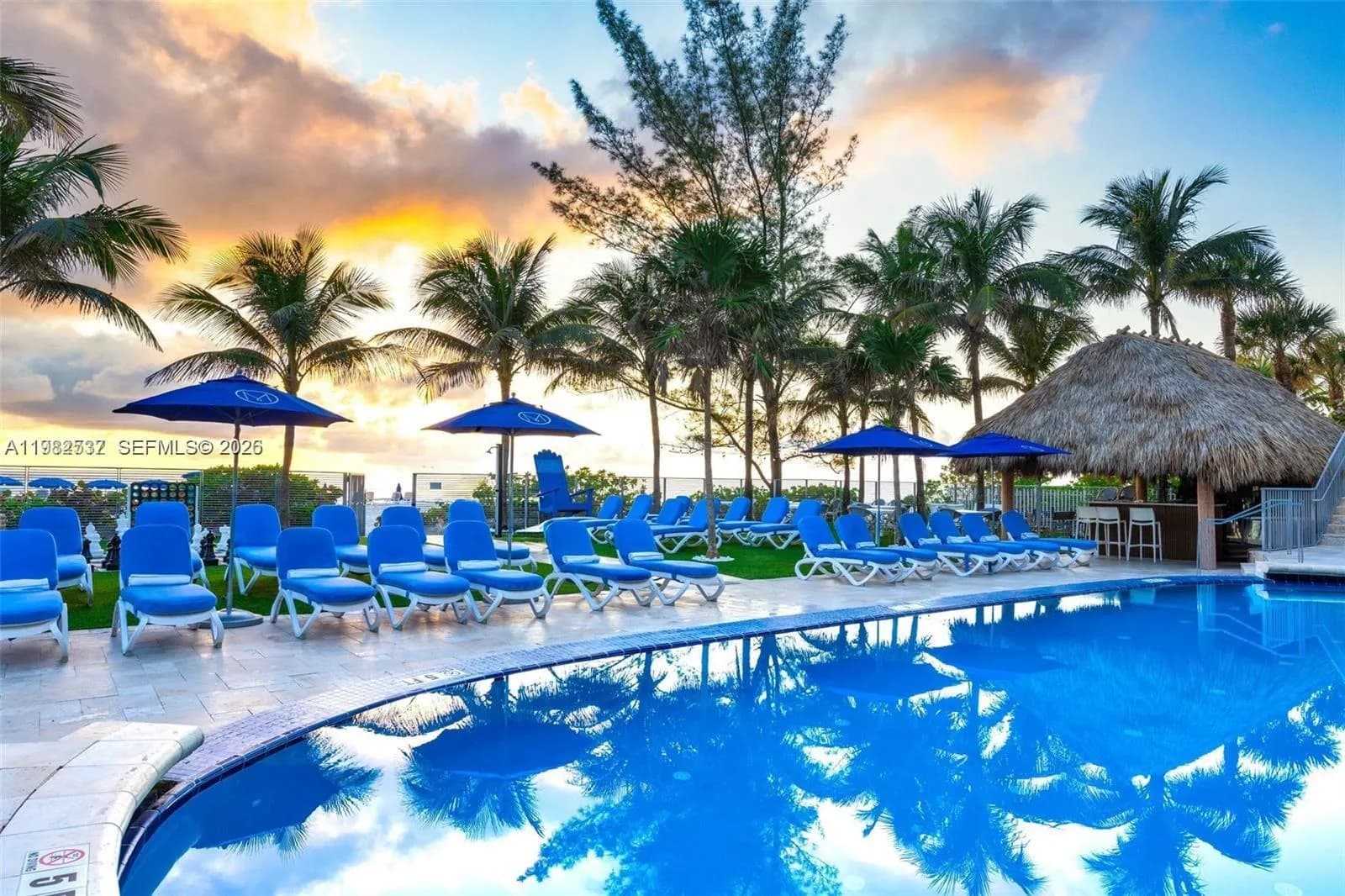 1 bedroom 1 bath for sale at 18683 Collins Ave # 1504, Sunny Isles Beach FL 33160