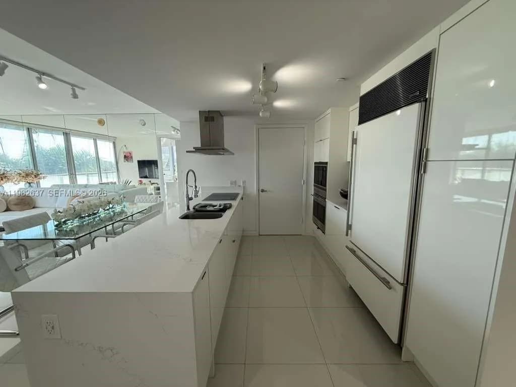 2 bedroom 2 bath for sale at 495 Brickell Ave # 511, Miami FL 33131