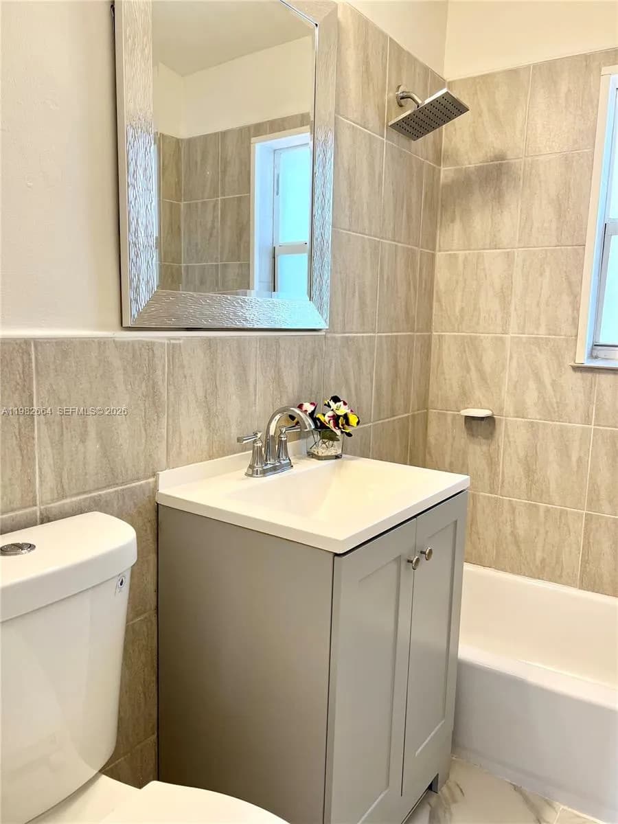 1632 NW 18th Ave, Fort Lauderdale FL 33311