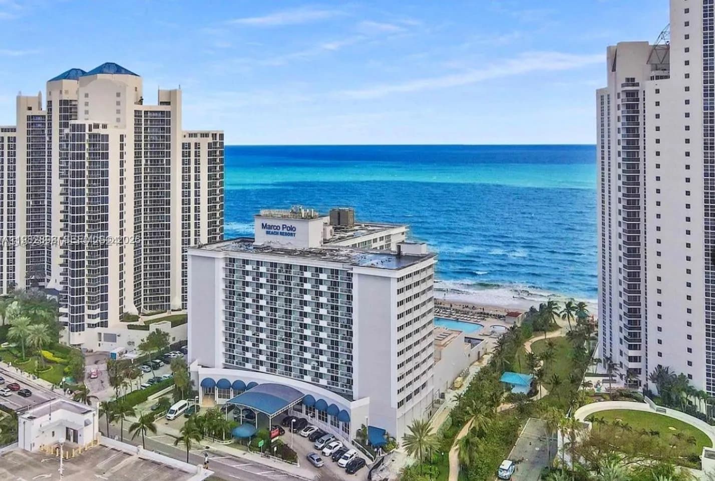 1 bath for sale at 19201 Collins Ave # 924, Sunny Isles Beach FL 33160