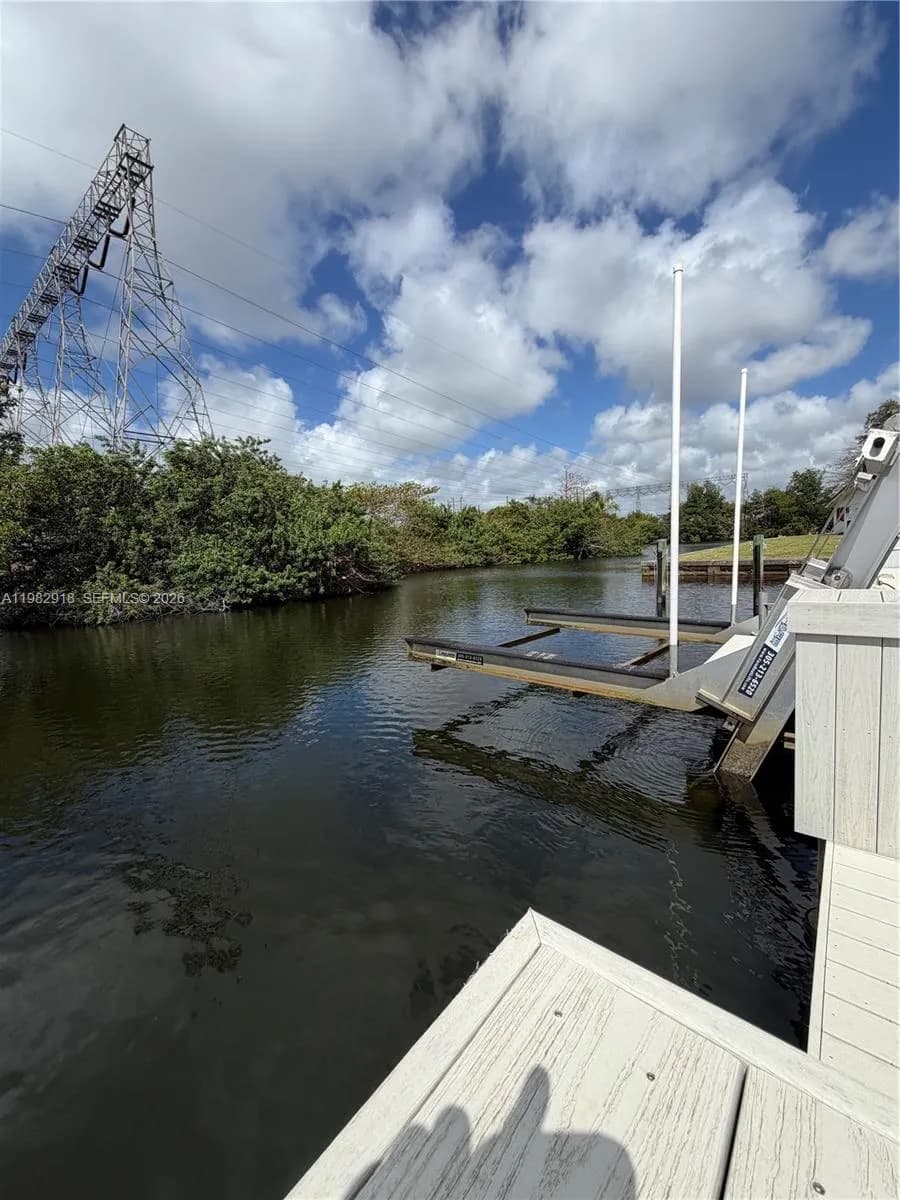 4417 SW 35th Ave, Dania Beach FL 33312