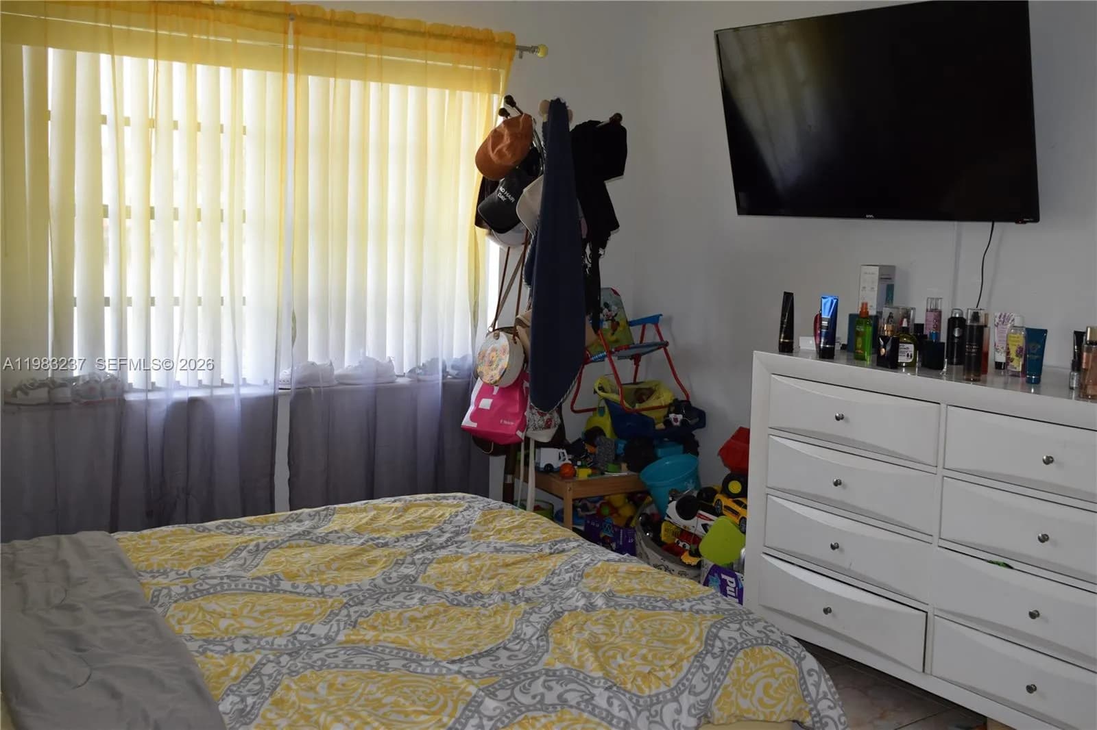 1335 W 68th St # 106, Hialeah FL 33014