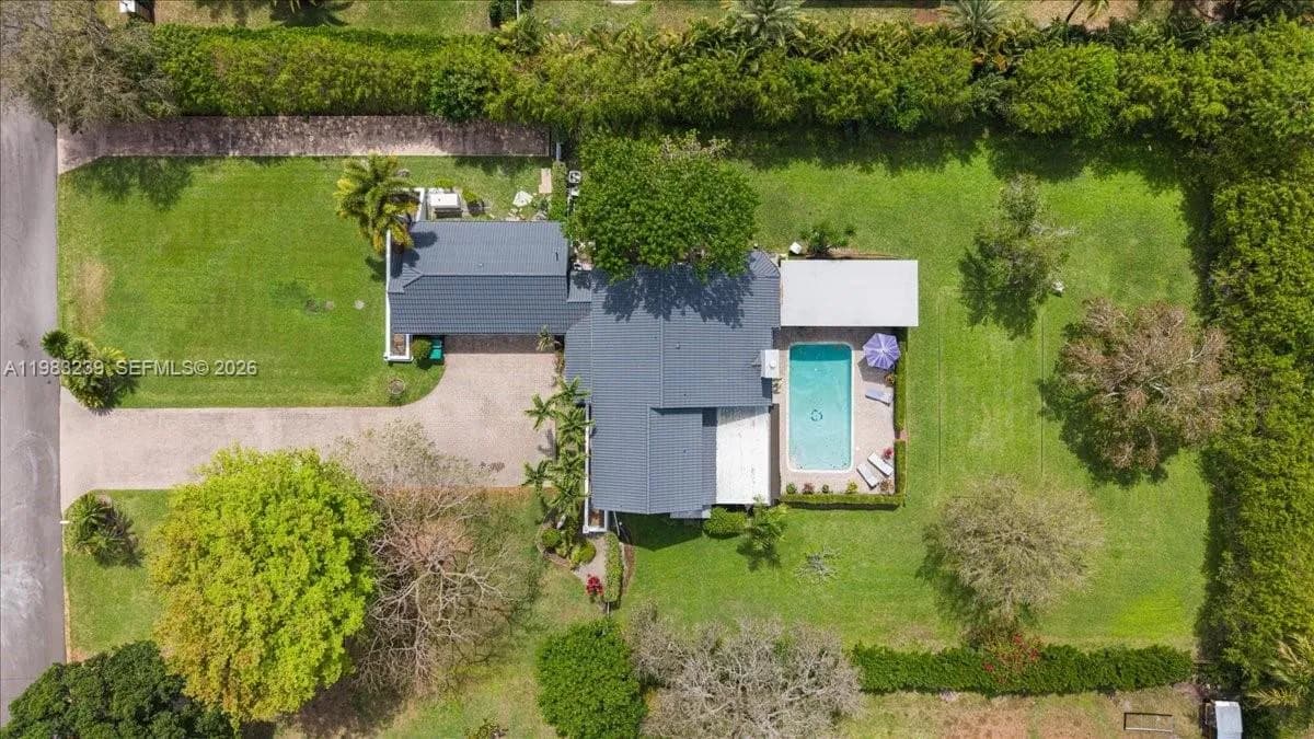 6313 NW 75th Way, Parkland FL 33067