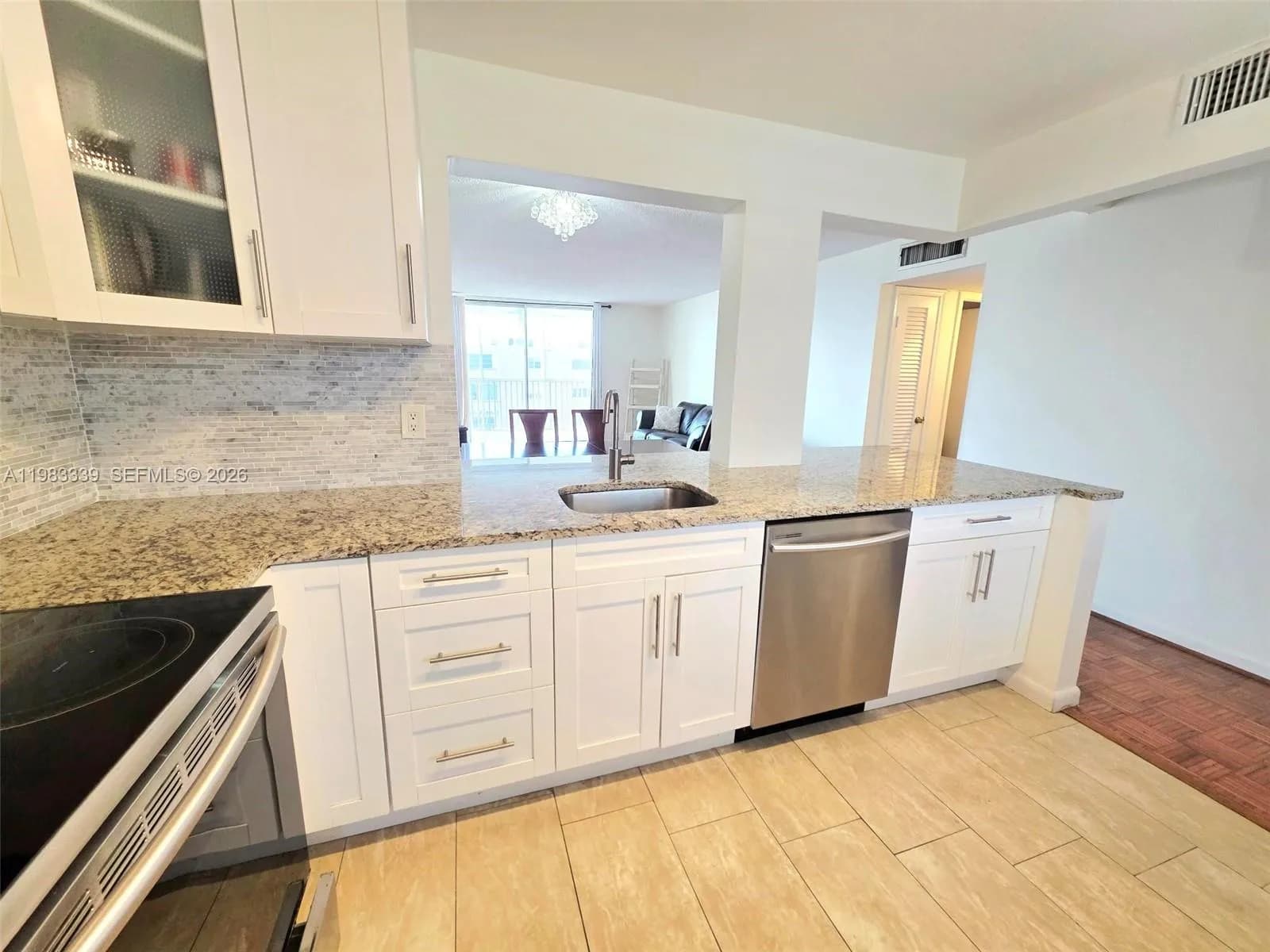 319 NE 14th Ave # 702, Hallandale Beach FL 33009