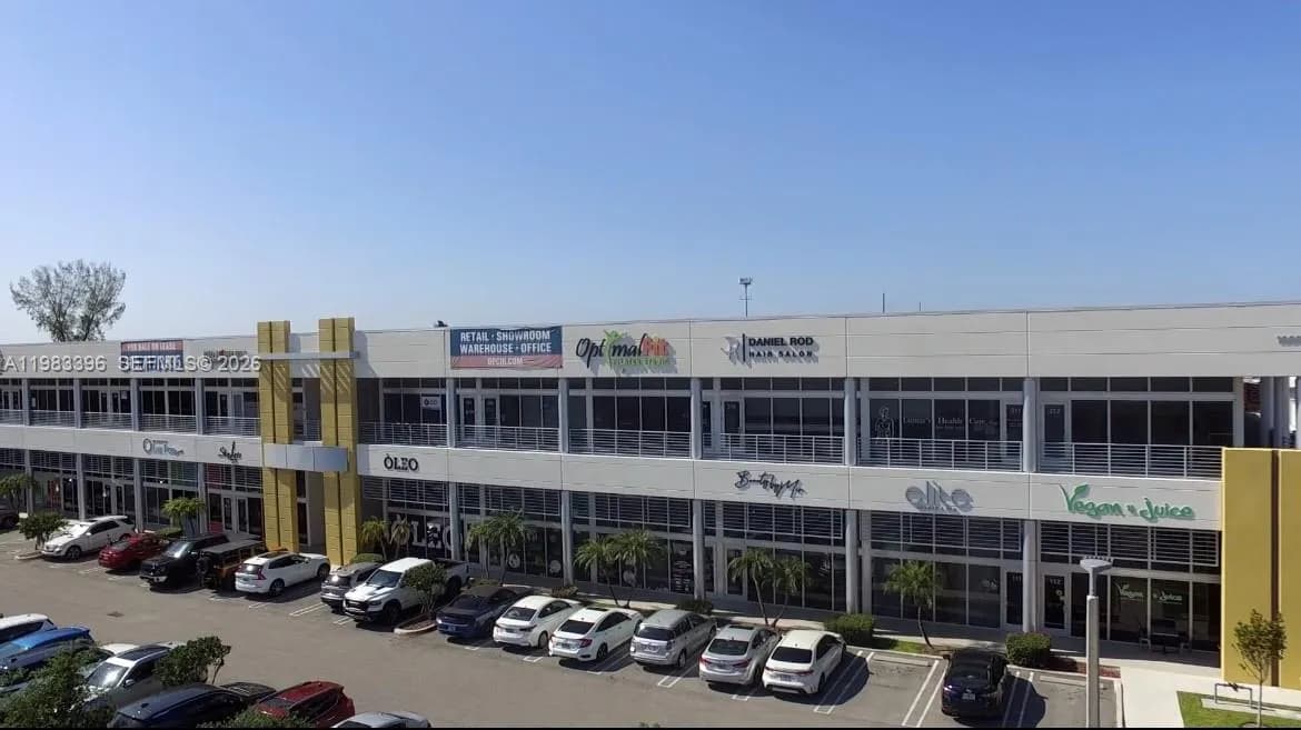 10887 NW 17th St # 203, Sweetwater FL 33172