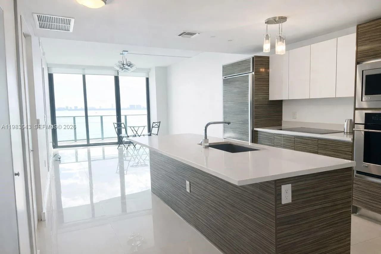 2 bedroom 2 bath for sale at 460 NE 28th St # 1407, Miami FL 33137
