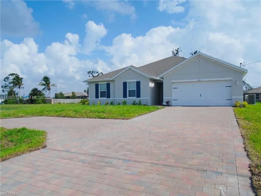 1626 Embers PKWY W, Cape Coral FL 33993