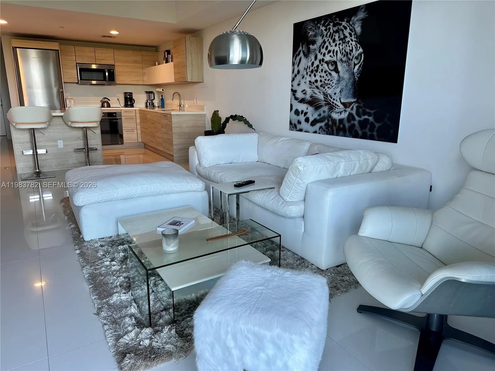 2 bedroom 2 bath for sale at 16385 BISCAYNE BLVD # 303, Sunny Isles Beach FL 33160