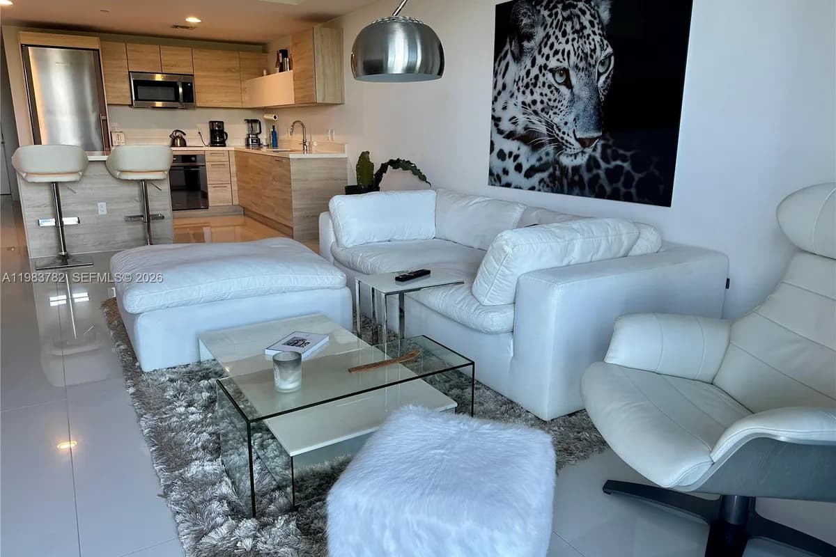 16385 BISCAYNE BLVD # 303, Sunny Isles Beach FL 33160