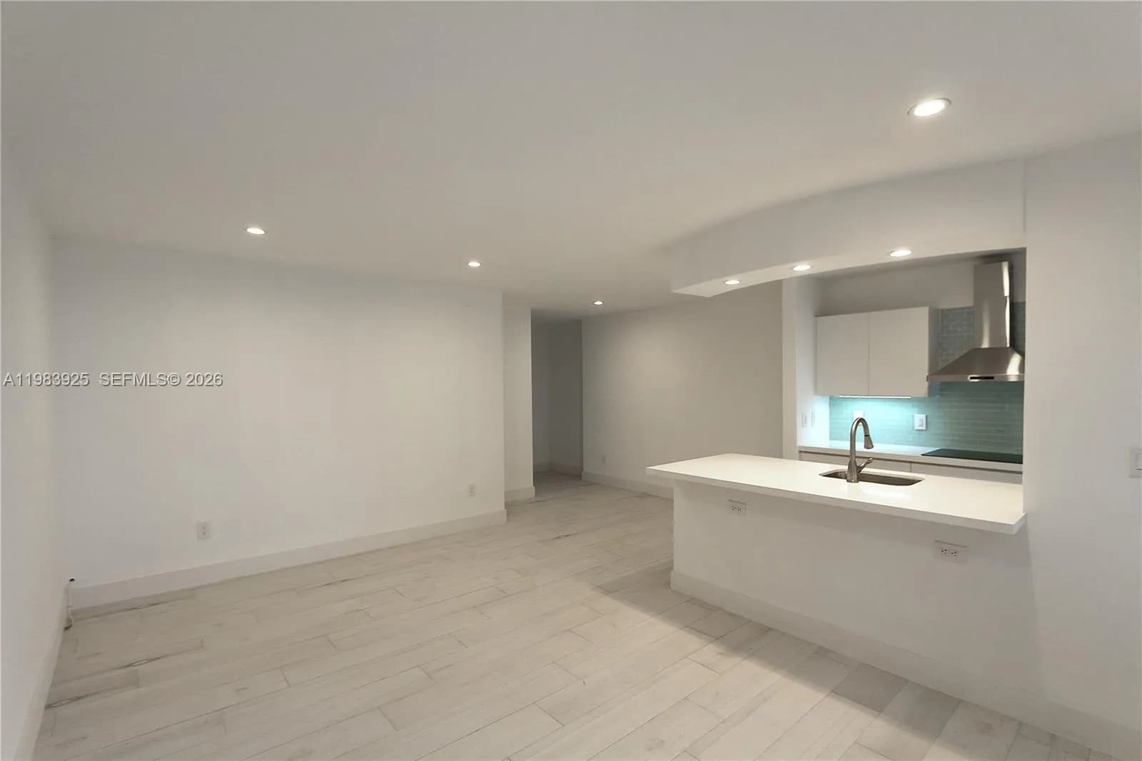 1021 Michigan Ave # 8, Miami Beach FL 33139