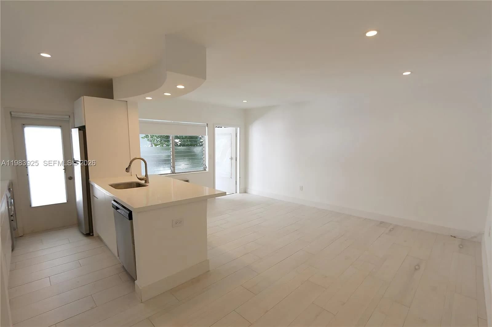 1021 Michigan Ave # 8, Miami Beach FL 33139
