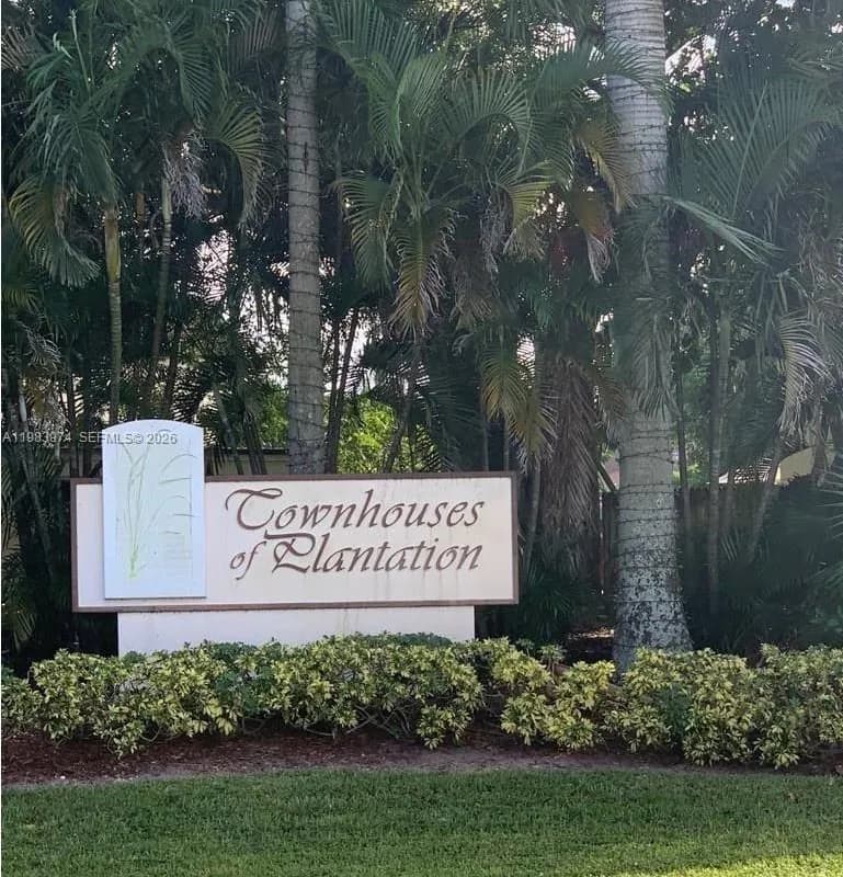 4751 NW 9th Dr # 4751, Plantation FL 33317