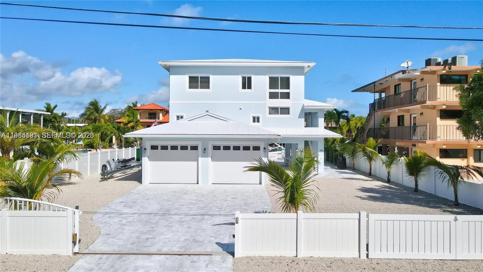 4 bedroom 4 bath for sale at 48 S Andros Rd, Key Largo FL 33037