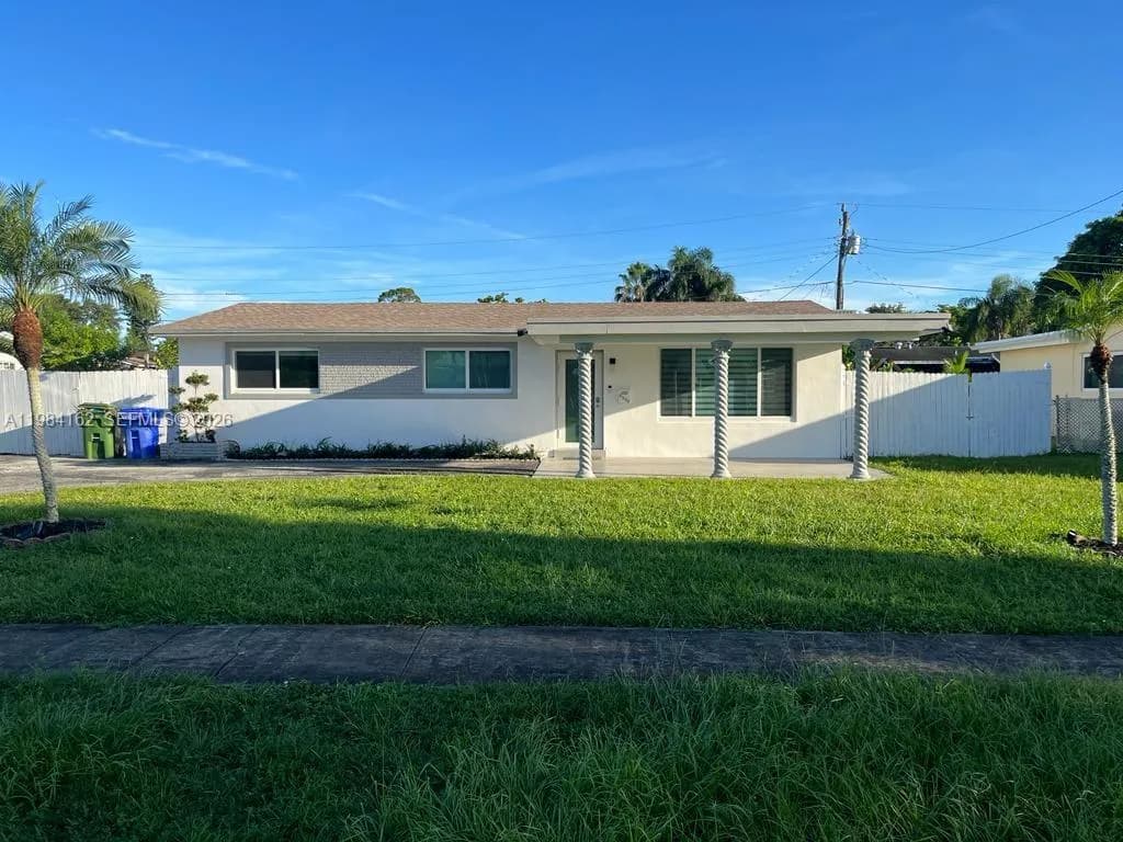 6900 SW 3rd St, Pembroke Pines FL 33023