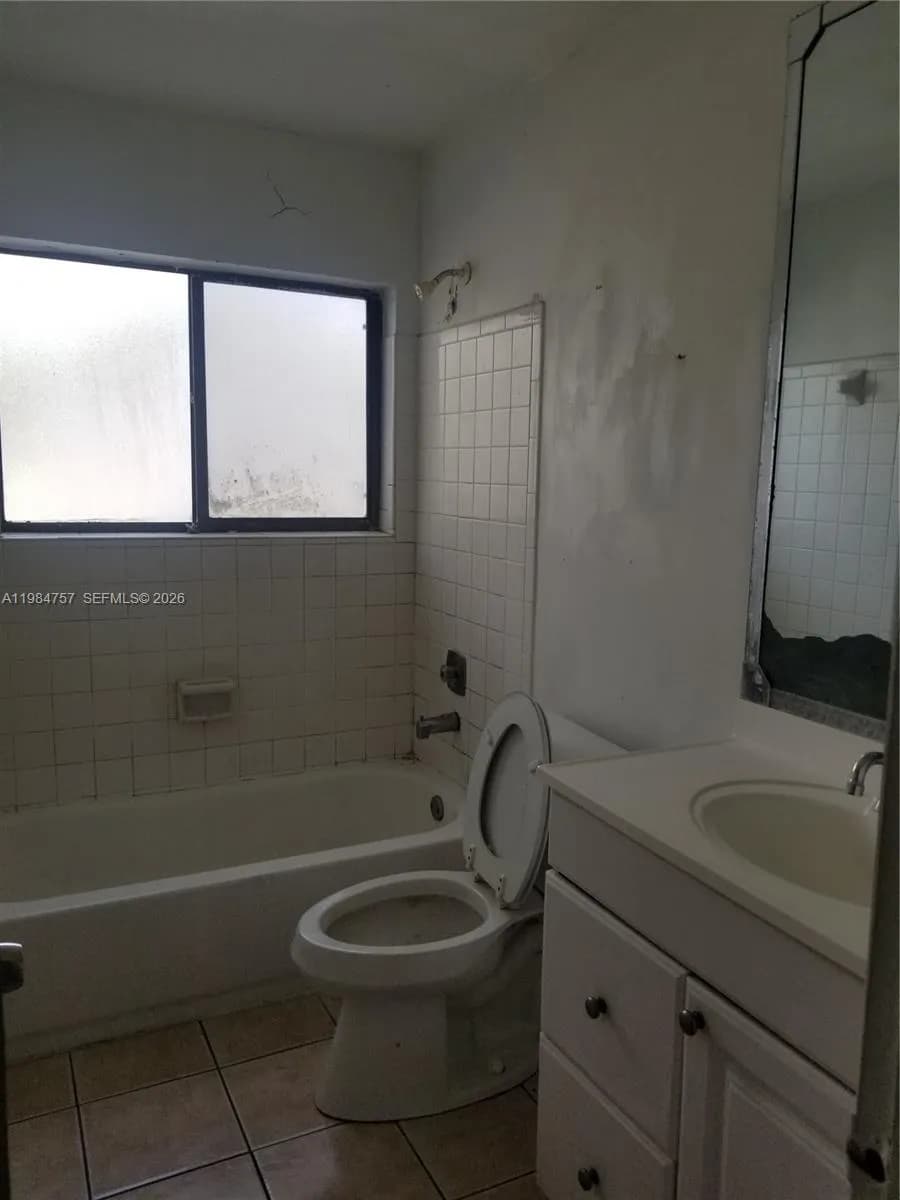 10886 Royal Palm Blvd # 10886, Coral Springs FL 33065