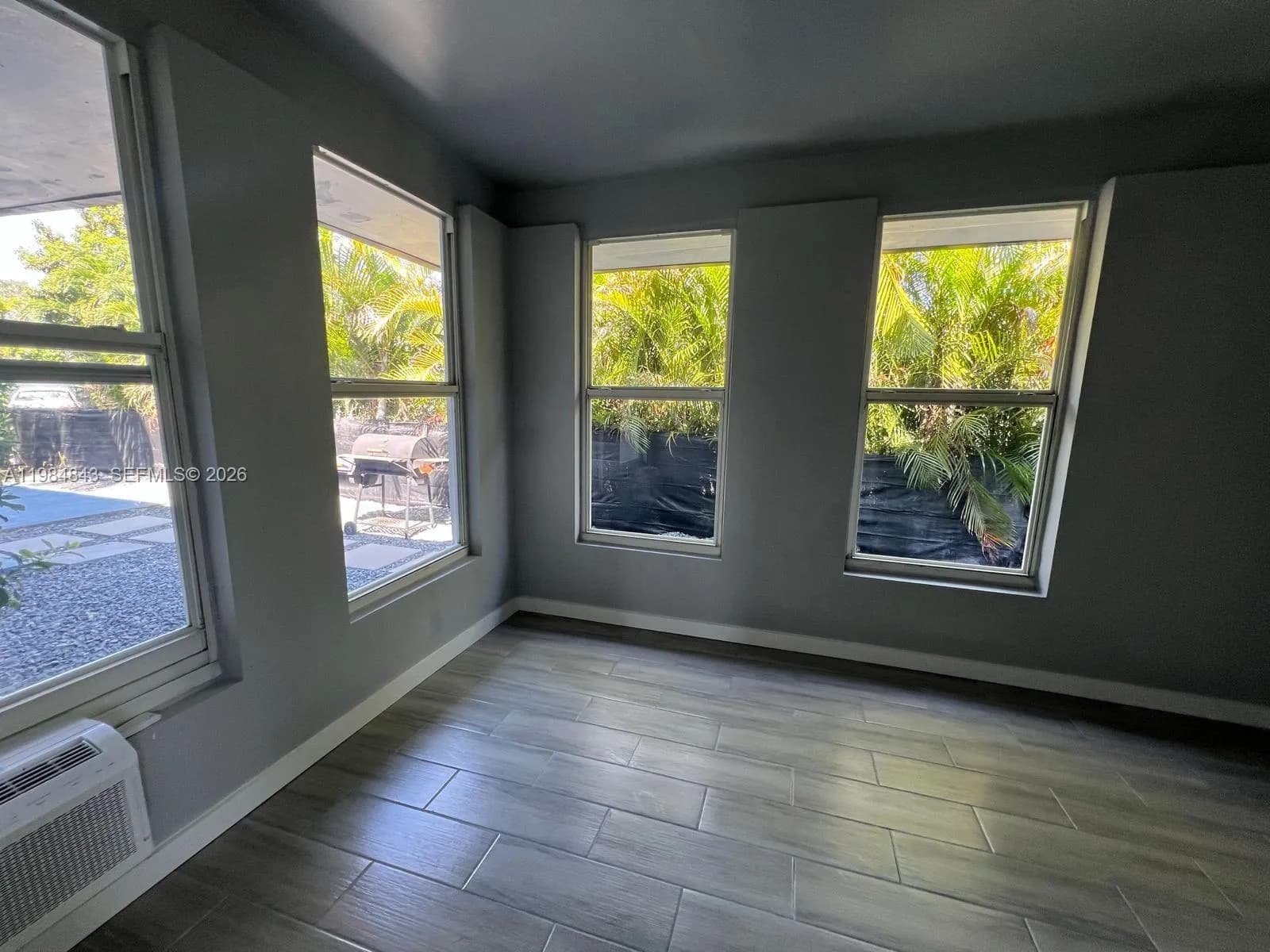 161 NE 117th St, Miami FL 33161