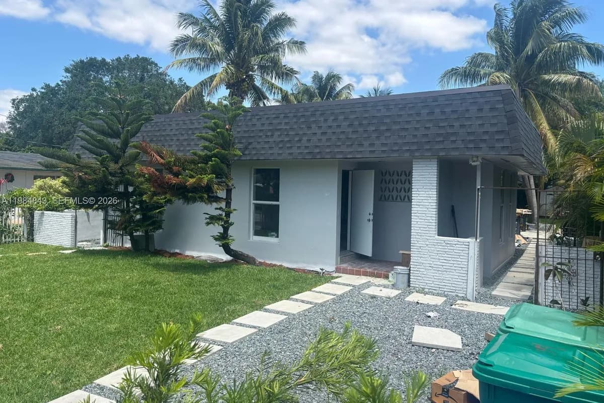 161 NE 117th St, Miami FL 33161