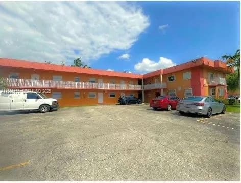1245 W 24th St # 109, Hialeah FL 33010