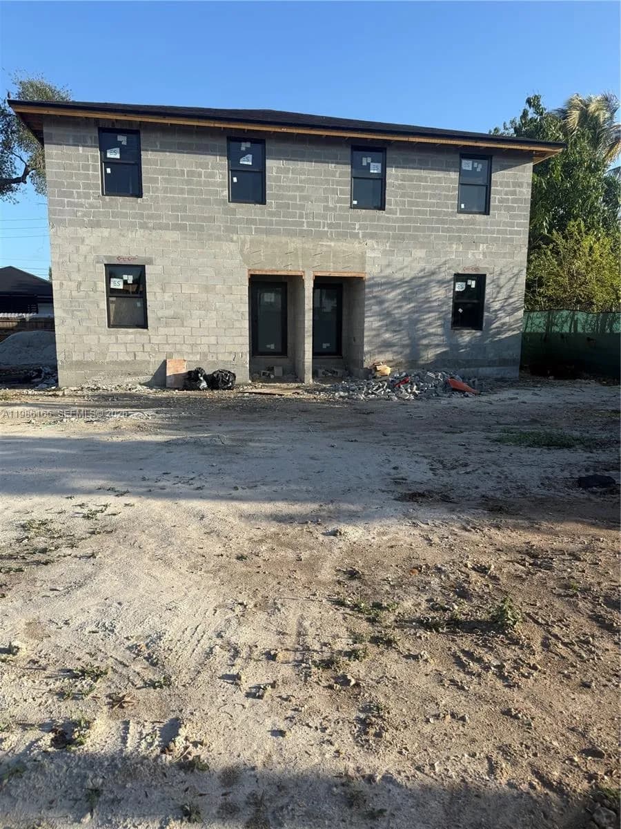 528 NW 13th St, Florida City FL 33034