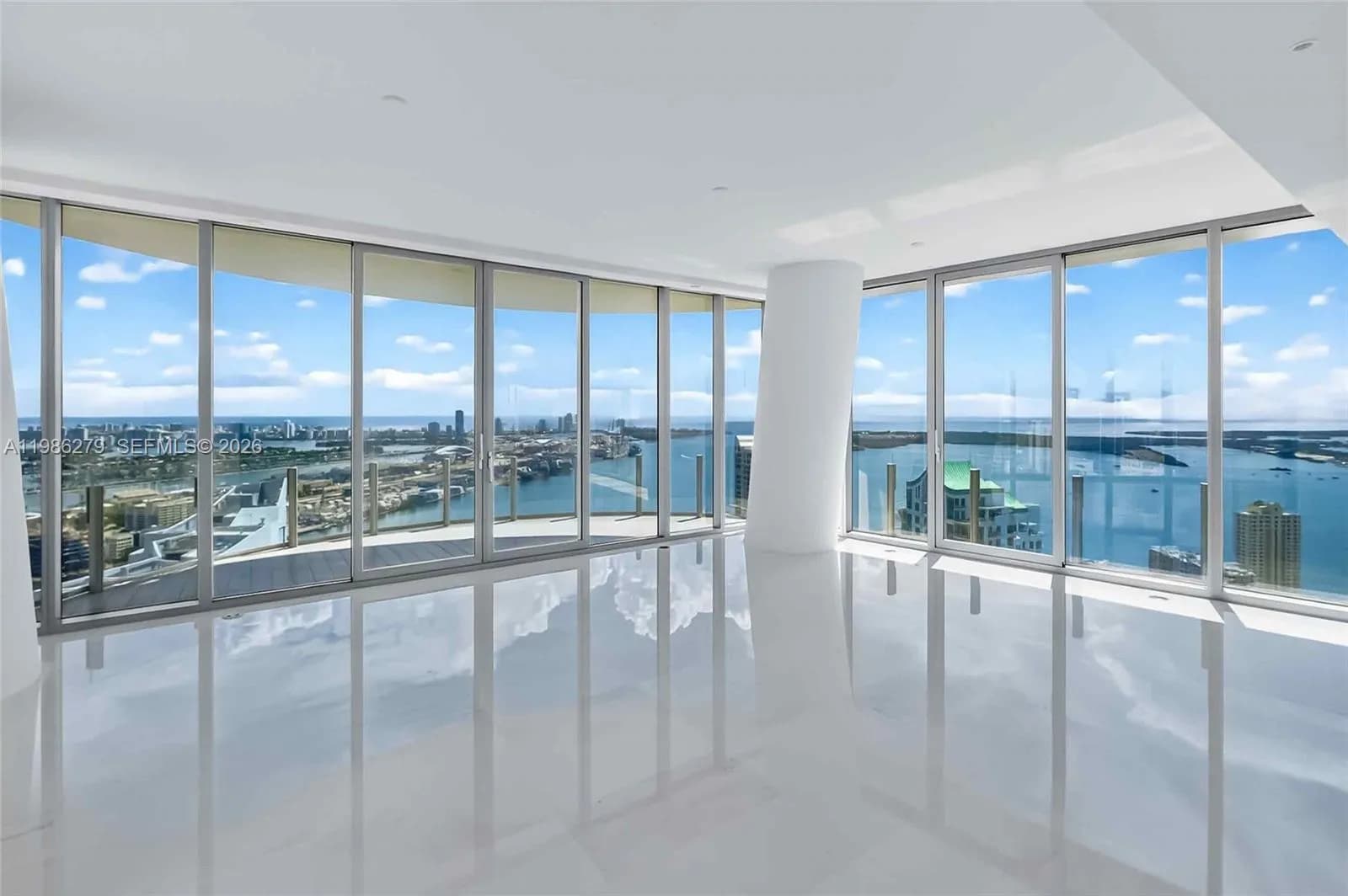 4 bedroom 6 bath for sale at 300 Biscayne Blvd Way # 4901E, Miami FL 33131