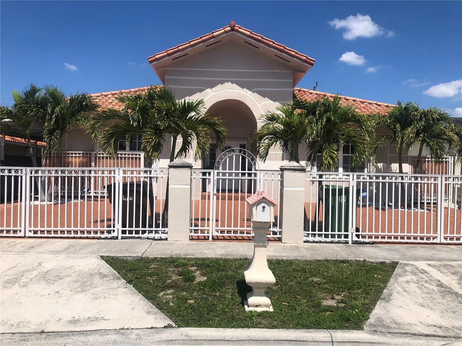661 NE 4th Pl, Hialeah FL 33010