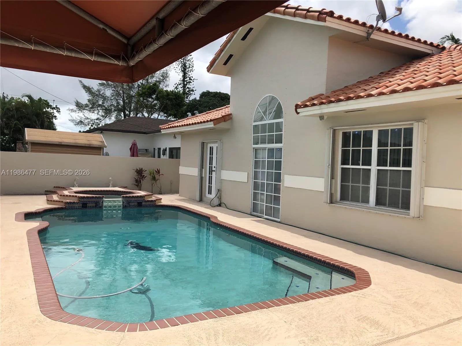 661 NE 4th Pl, Hialeah FL 33010