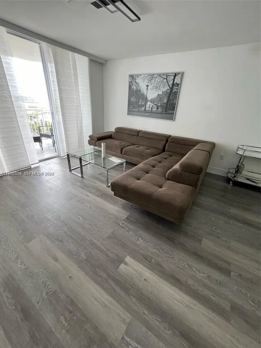 18071 Biscayne Blvd # 1702, Aventura FL 33160