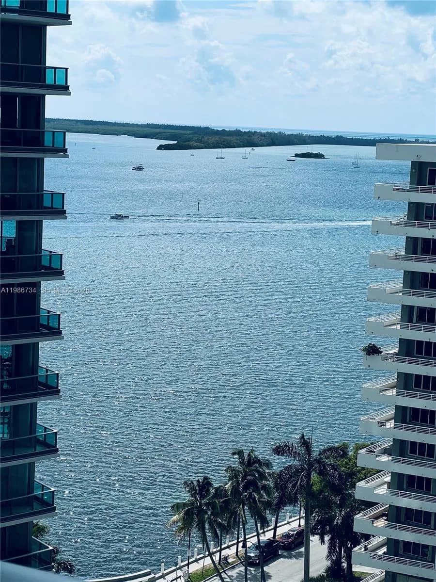 1 bath for sale at 1300 Brickell Bay Dr # 1606, Miami FL 33131