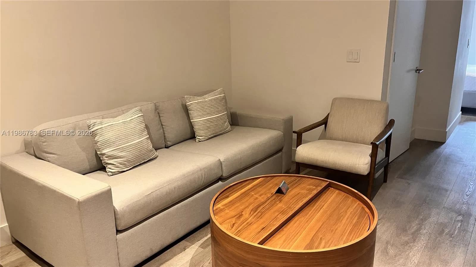 229 SW 9th St # 307, Miami FL 33130