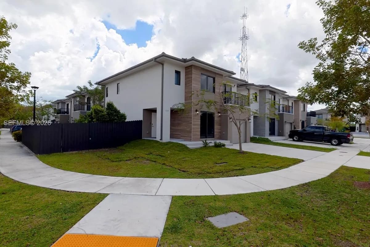 110 NW 11th Ct, Florida City FL 33034
