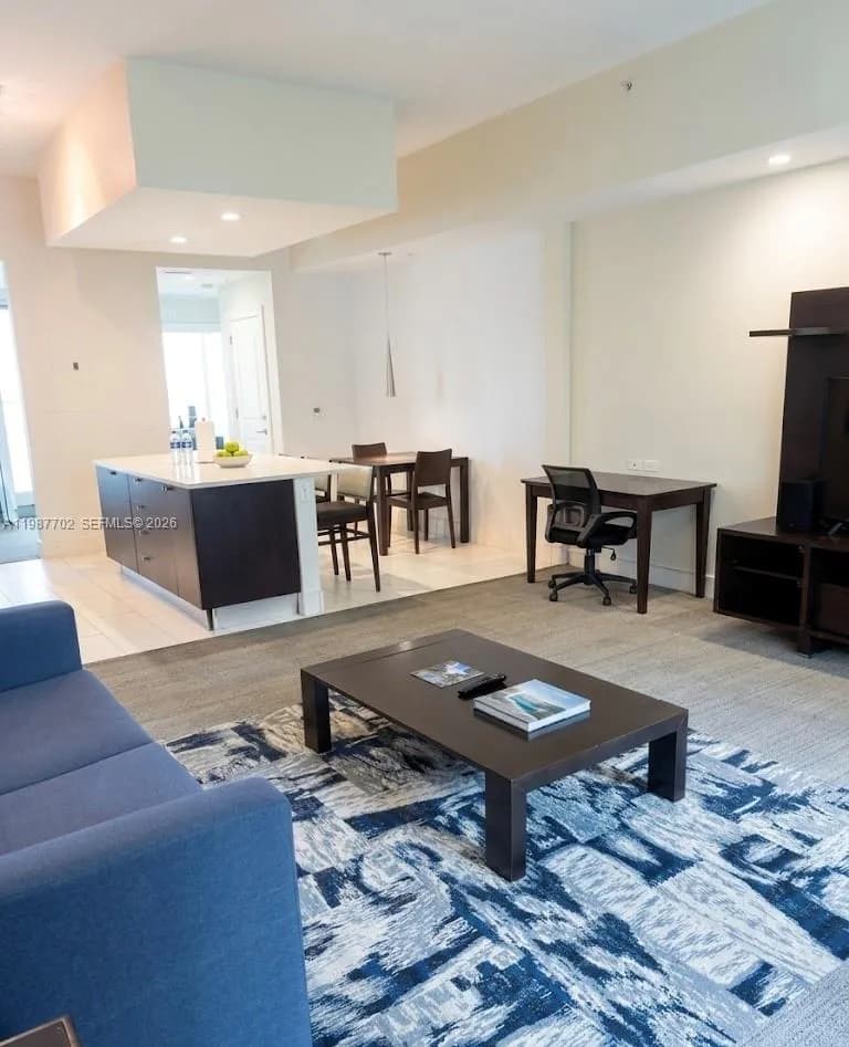 5300 NW 87th Ave # 1109, Doral FL 33178