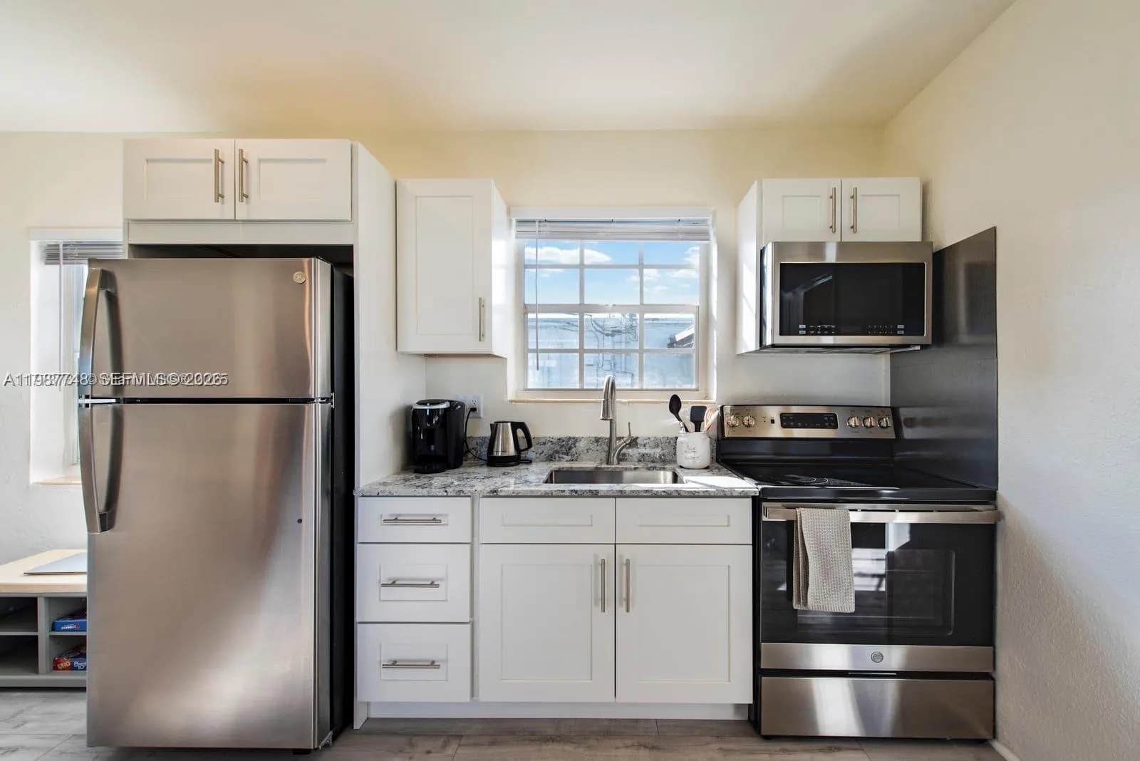 115 SE 2nd # 2, Hallandale Beach FL 33009