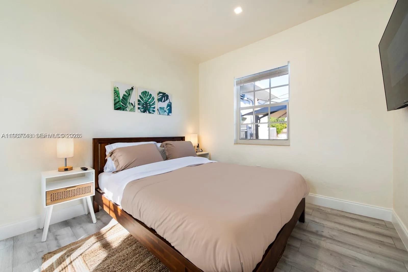 115 SE 2nd # 2, Hallandale Beach FL 33009