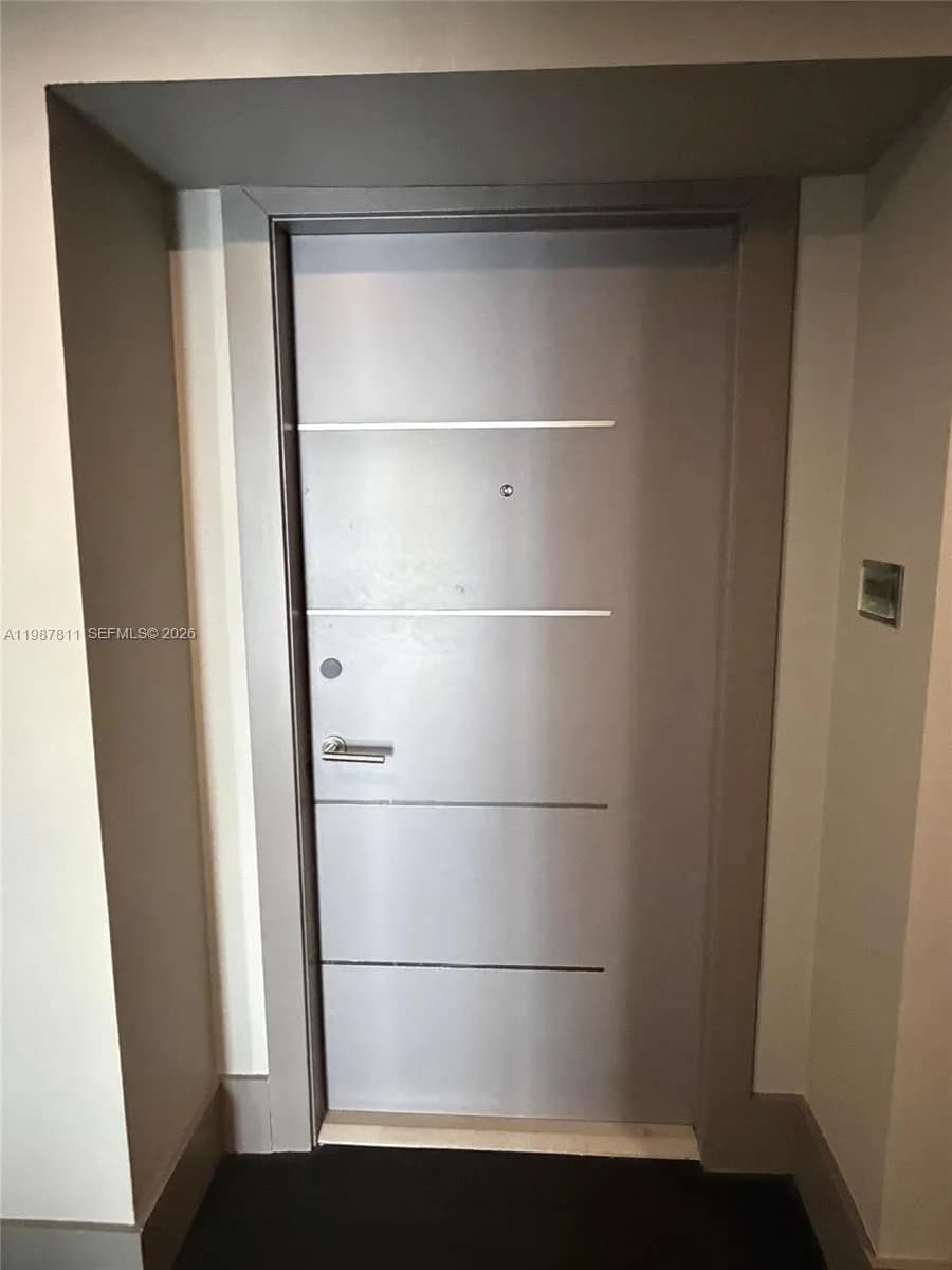 185 SE 14th Ter # 2701, Miami FL 33131