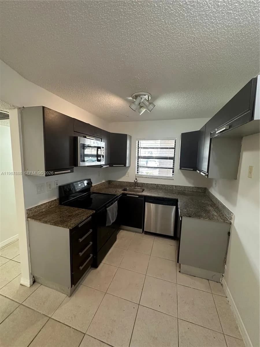 11213 Royal Palm Blvd # 11213, Coral Springs FL 33065