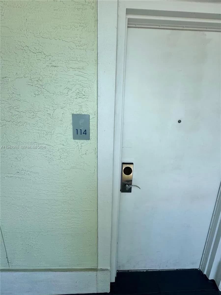 5300 NW 87th Ave # 114, Doral FL 33178