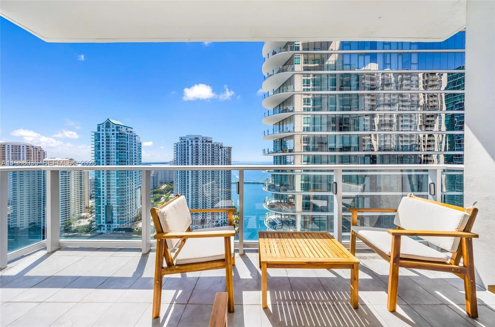 2 bedroom 2 bath for sale at 300 S Biscayne Blvd # 2806, Miami FL 33131