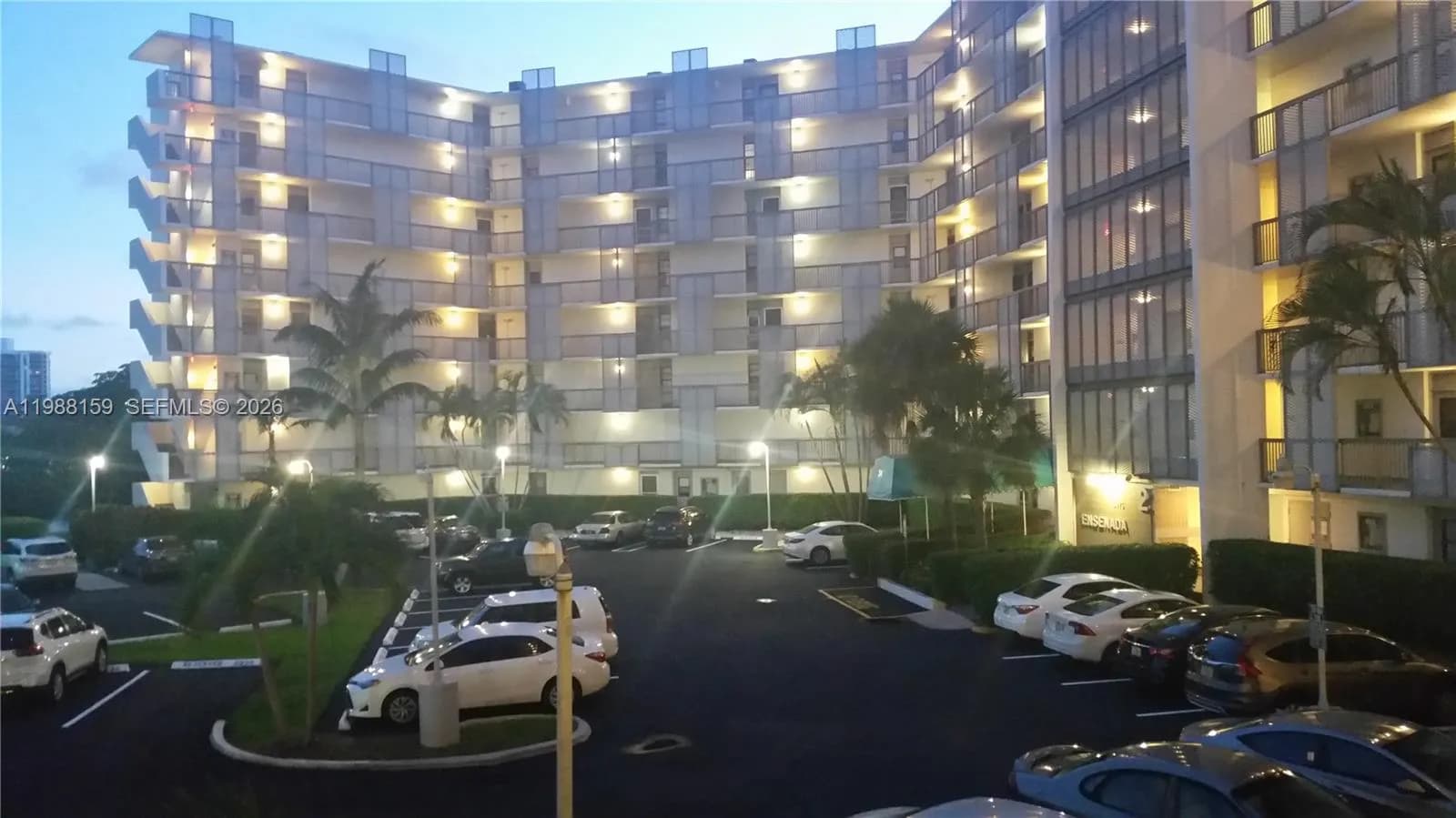 3475 N Country Club Dr # 202, Aventura FL 33180