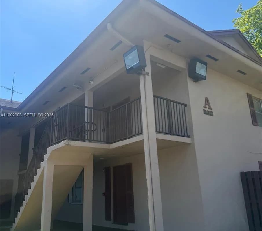 11207 SW 88th St # A, Miami FL 33176